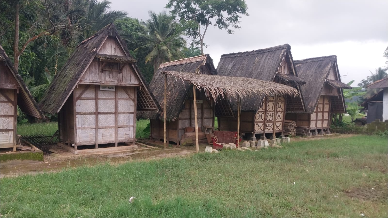 Ketahanan Pangan di Kabupaten Bogor: Leuit dan Intervensi Pemerintah