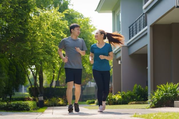 Lebih Baik Jogging Atau Jalan Kaki Untuk Kesehatan dan Menurunkan Berat Badan? Simak di Bawah Ini!