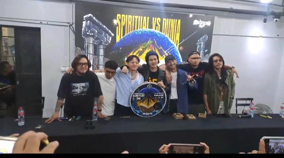 Kolaborasi Musik Alternatif Indonesia, 510 dan Alone At Last Gebrak Panggung bertajuk 'Madness Tour Spiritual