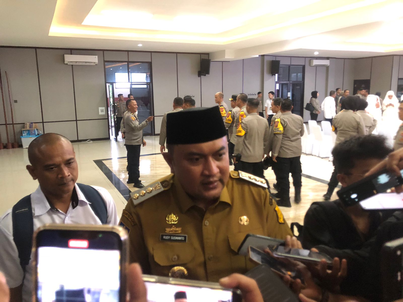 'Candaan' Bupati Bogor Rudy Susmanto dengan Kapolres Bogor AKBP Rio Wahyu