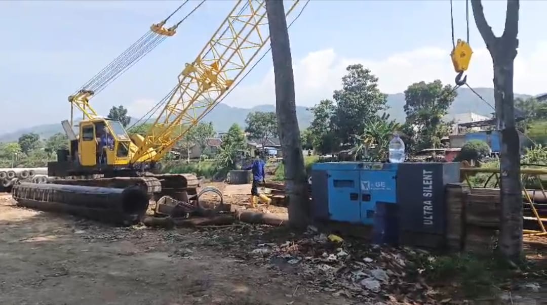 Wujud Komitmen Bupati Bandung, Pembangunan Jembatan Cijeruk Resmi Dimulai: Anggarkan Rp 6,6 Miliar 