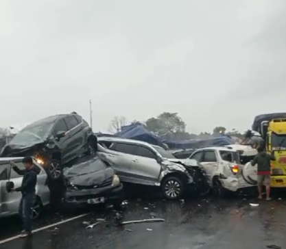 Korlantas Investigasi Penyebab Kecelakaan di Tol Cipularang