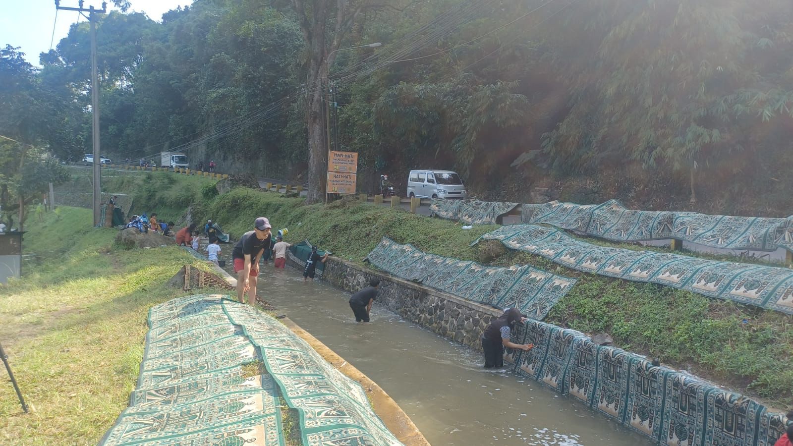 Tradisi Unik Masyarakat Daerah Aliran Sungai (DAS) Ciwidey Jelang Ramadhan