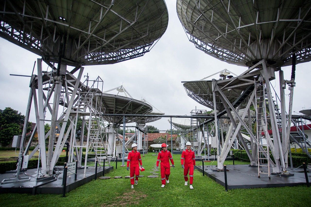 Dorong Pemerataan Akses Internet di Seluruh Indonesia, Telkomsat Peroleh Hak Labuh Starlink dari Kominfo