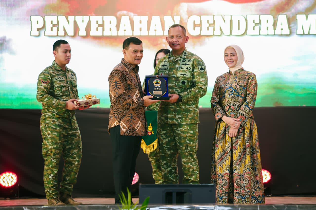 Pangdam IV/Diponegoro Berganti, Gubernur Ahmad Luthfi Tekankan Peningkatan Kolaborasi