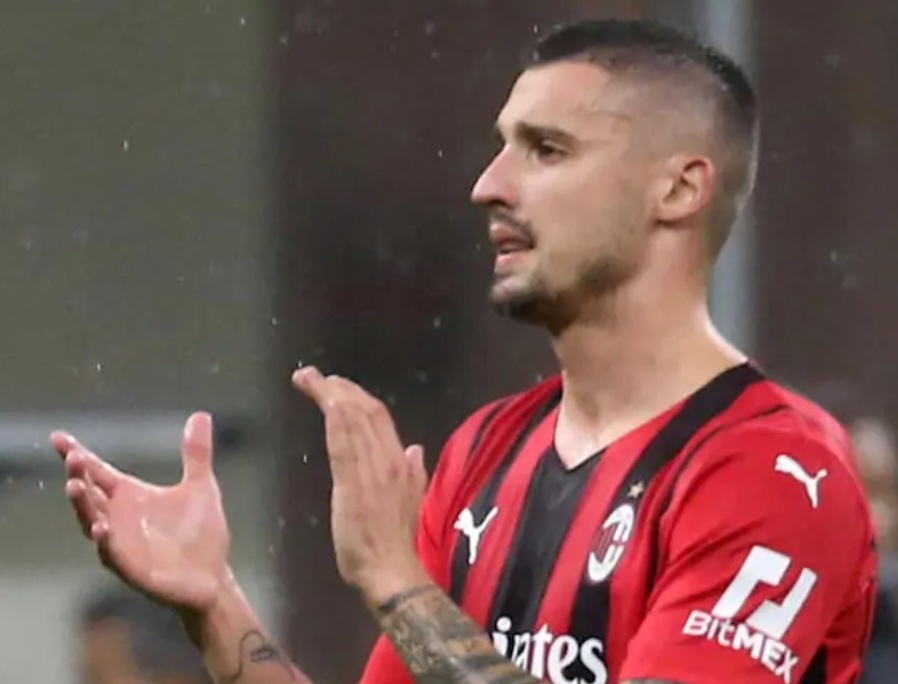 AC Milan Blokir Transfer Rade Krunic ke Fenerbahce, Apa Alasannya?