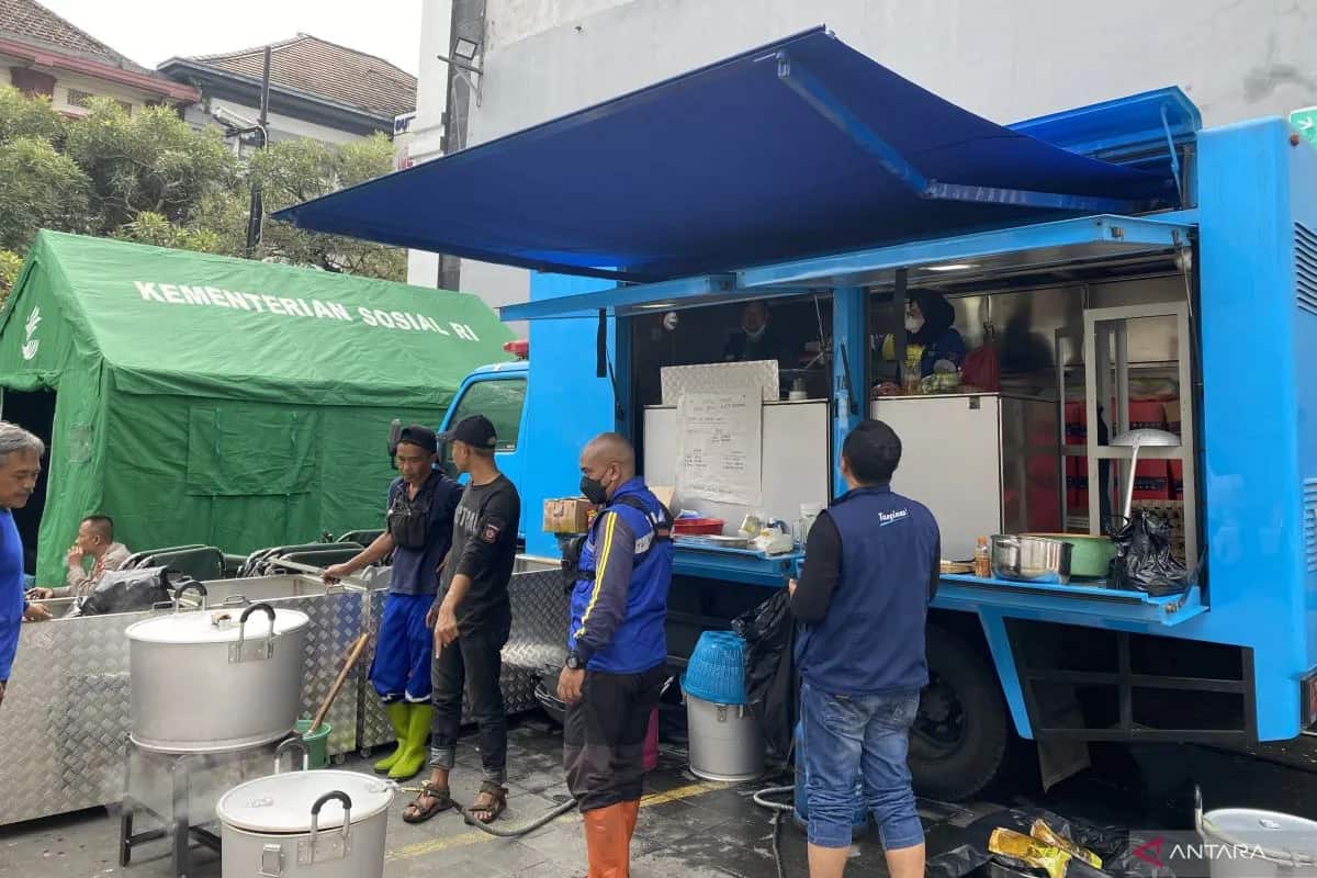 Bantu Kebutuhan Korban Banjir Braga, Pemkot Bandung Siapkan Dapur Umum