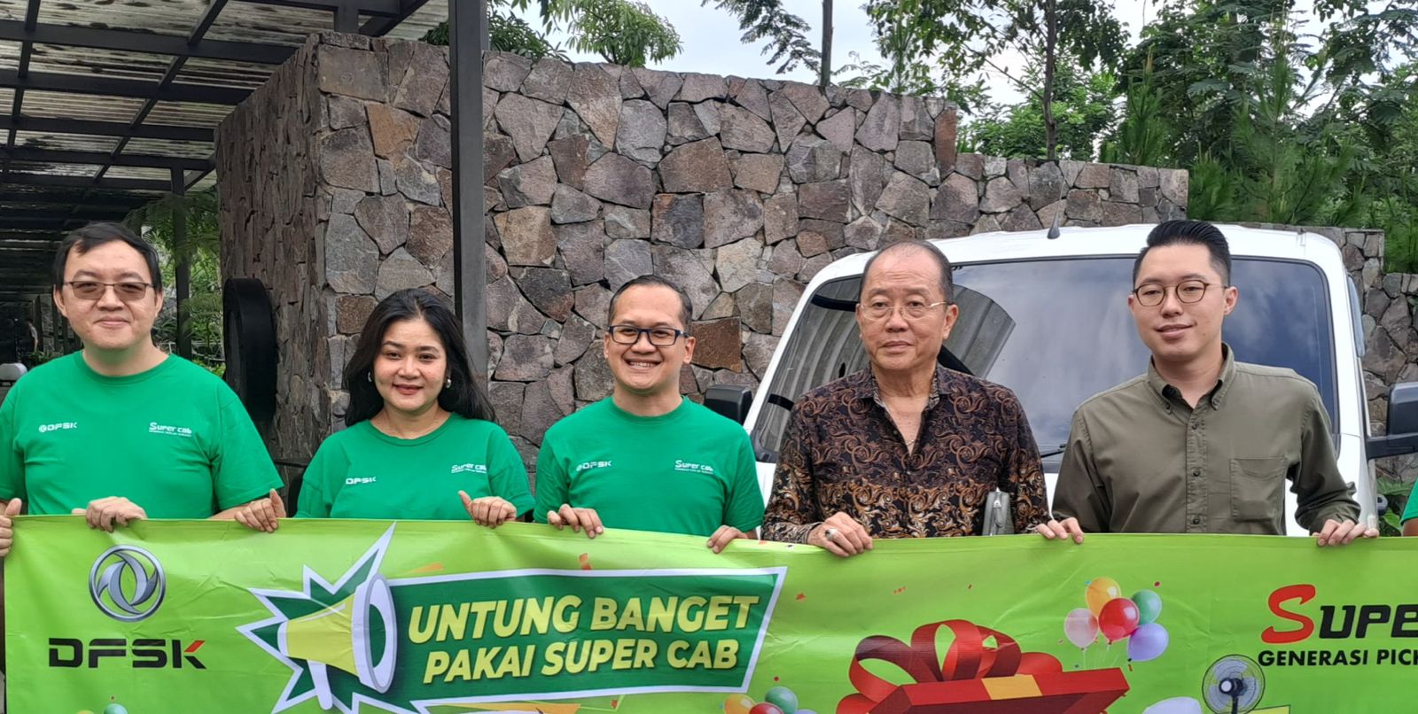 Pakai DFSK Super Cab, Solusi Logistik Andal dan Terjangkau Kini Hadir di Bandung