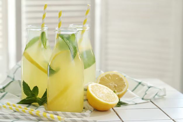 Pasti Ketagihan! Konsumsi Minuman Air Lemon Ini Badan Langsing Kulit Glowing