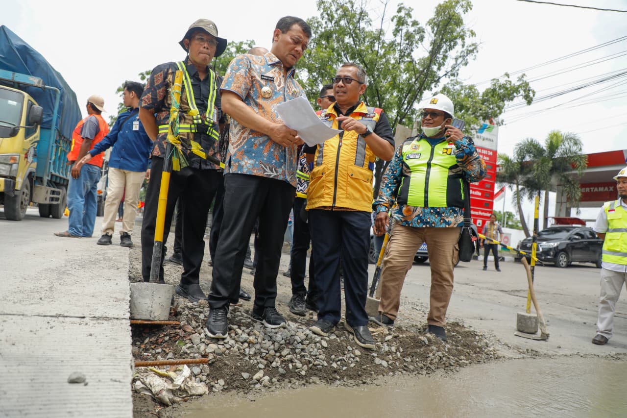 Fokus Infrastruktur, Pemprov Jateng Terus Kebut Perbaikan Jalan pada 2025