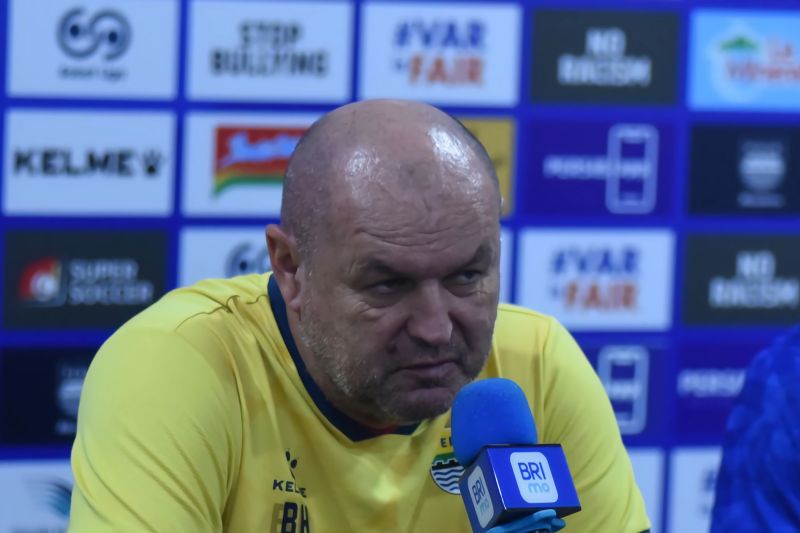 Bojan Hodak sebut duel kontra Semen Padang bakal jadi ujian berat bagi Persib Bandung