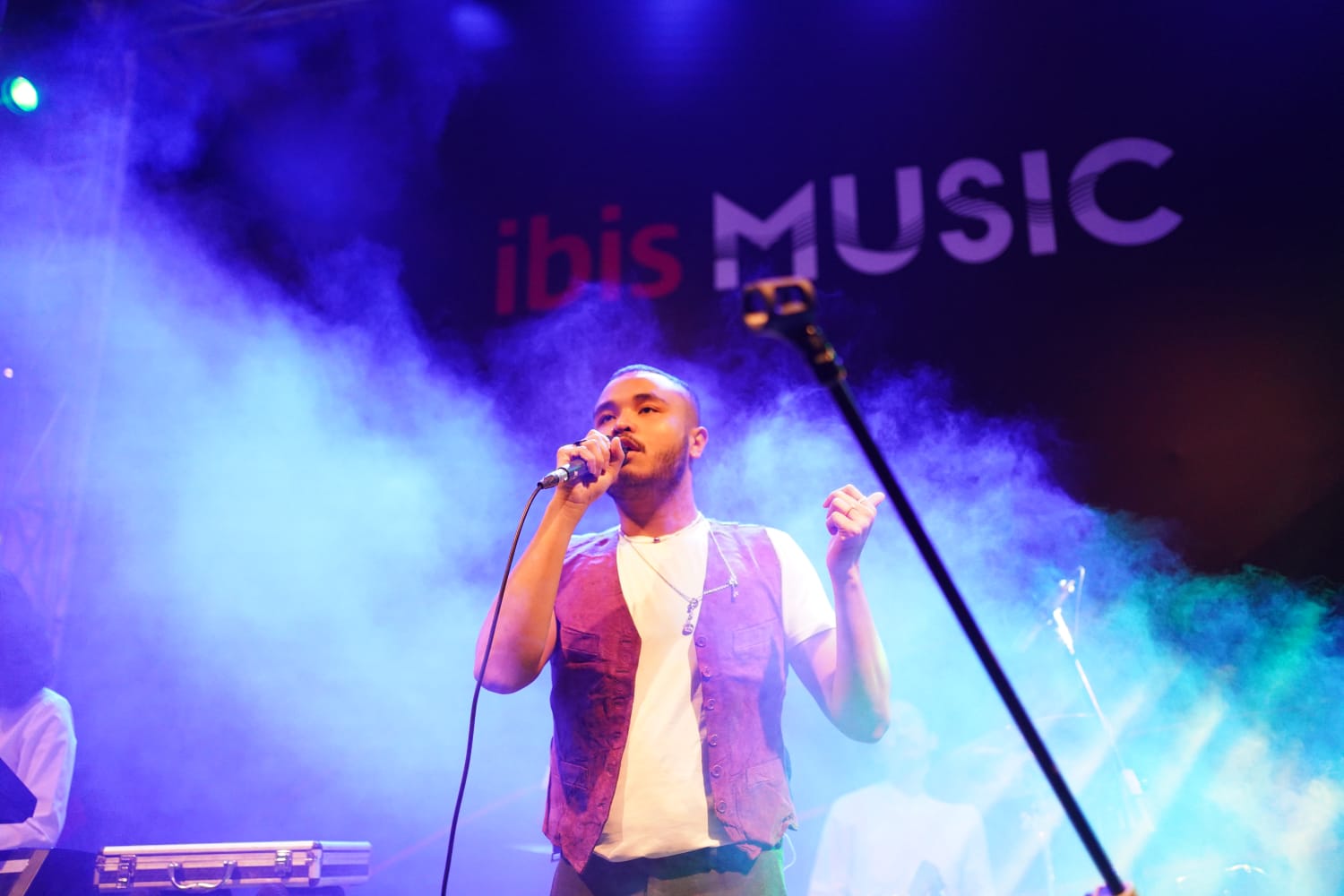 ibis MUSIC Ajak Tamu Jelajahi Keramahan Ibis Dengan Musisi Lokal