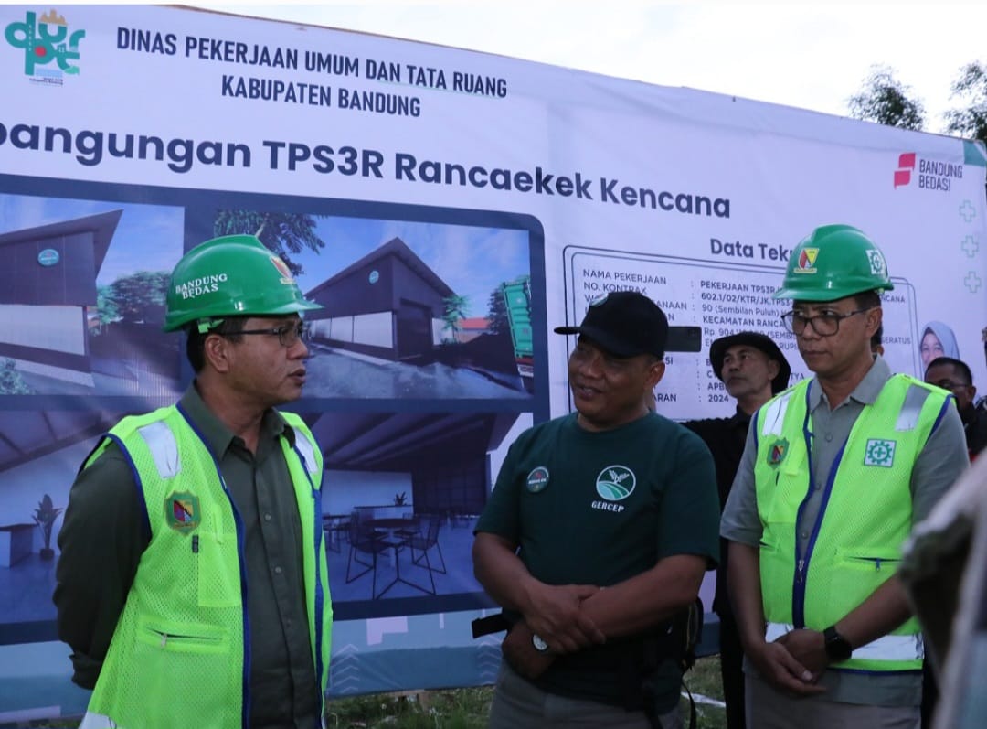 Jadi Prototype Bebas Sampah Organik, Bupati Bandung Kang Ds Tinjau Pembangunan TPS3R di Rancaekek 