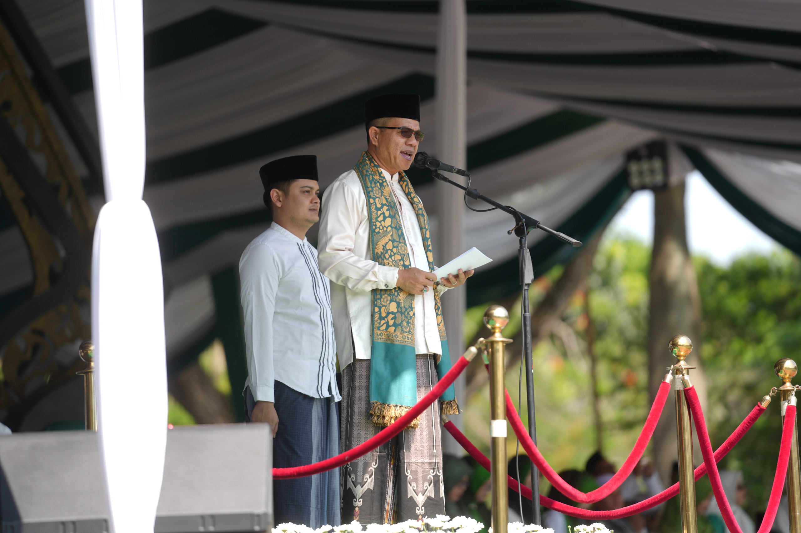 Peringati Hari Santri Nasional, Pemkab Bandung Berikan 10.000 Sertifikat Tanah Wakaf