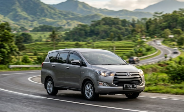 5 Mobil Bekas Paling Diburu di 2026: Harga Bersahabat, Performa Tetap Andal!