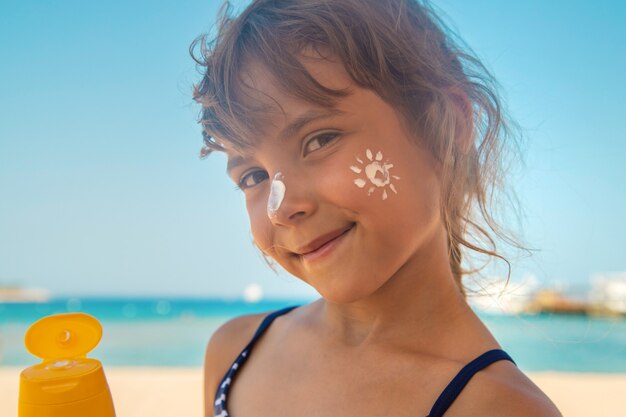 6 Rekomendasi Sunscreen untuk Remaja Harga Murah di Bawah 50 Ribu