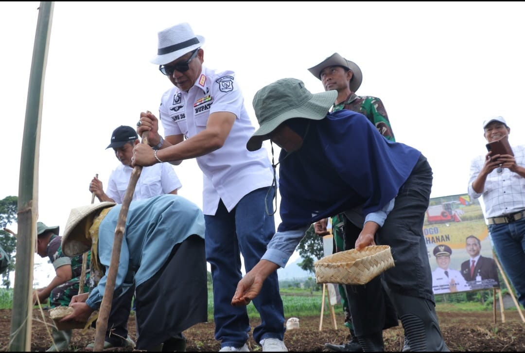 Berbagai Kebijakan Pertanian, Bupati Bandung Kang DS Dipuji Kementerian Pertanian   