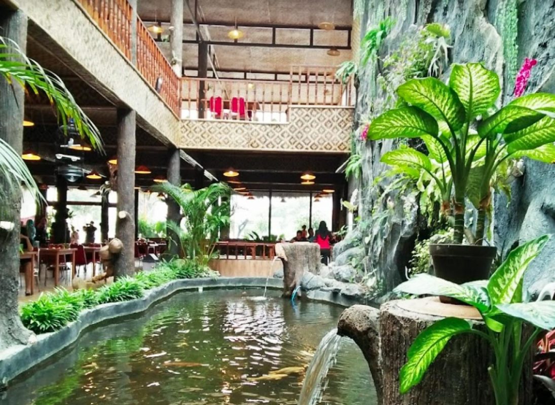 15 Kuliner Enak di Lembang Pilihan Lengkap: Legend, Hidden Gem, Terbaru!