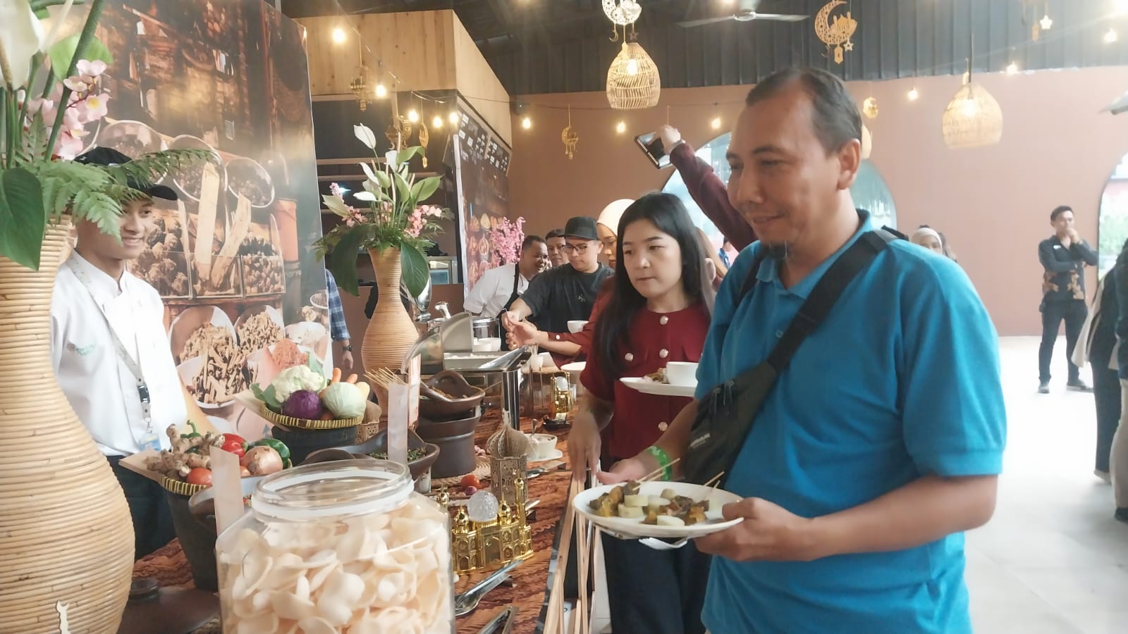 Wisatawan Puncak dapat Nikmati Perform Jalur Sutera di Enchanting Valley Saat Ramadan