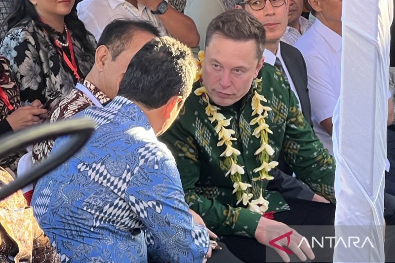 Menteri Kelautan dan Perikanan Berharap Elon Musk Berikan Akses Internet Murah untuk Nelayan Indonesia