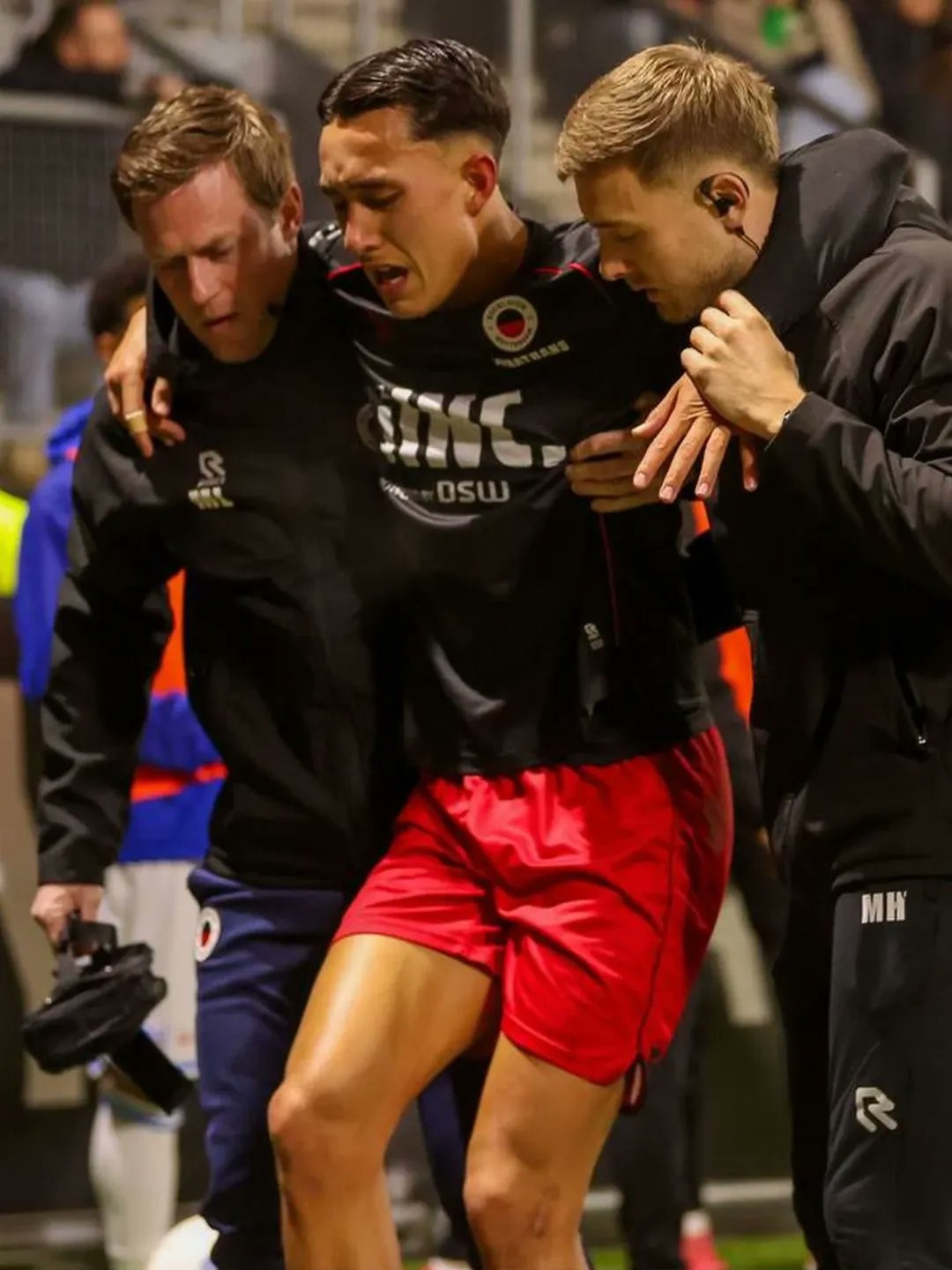 Kabar Buruk untuk Timnas Indonesia, Miliano Jonathans Alami Cedera Serius di Eredivisie