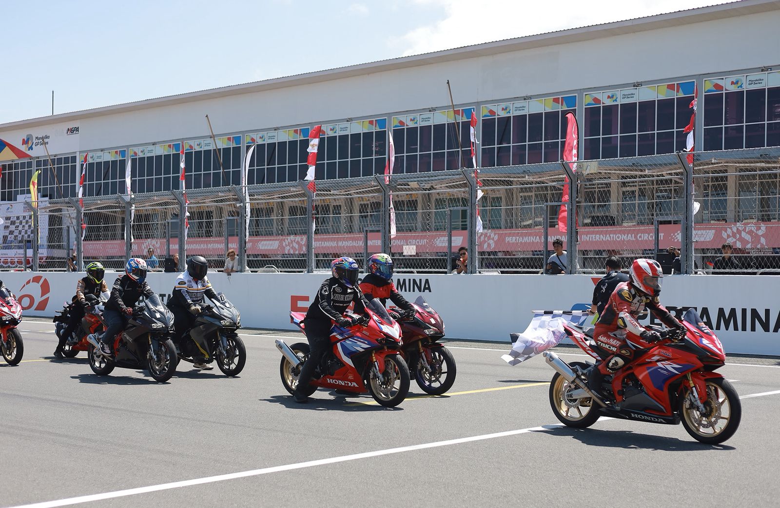 Bikers Jawa Barat Meriahkan Honda Trackday di Sirkuit Mandalika