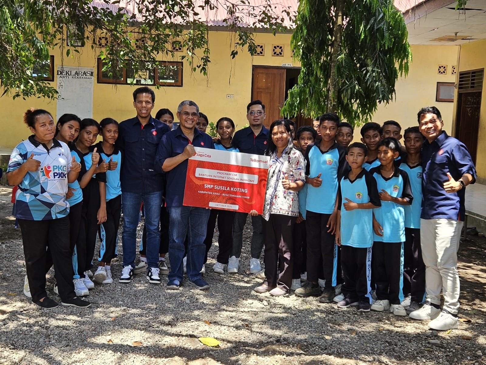 Telkom Salurkan 111.500 GB Kuota Internet ke 21 Sekolah di Wilayah 3T