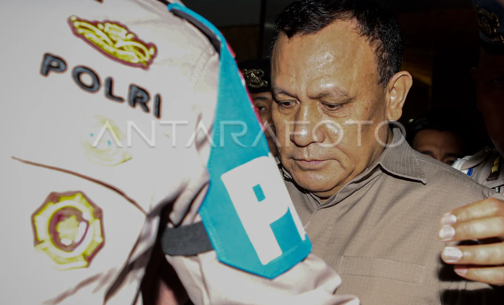 Firli Resmi Diberhentikan Sebagai Ketua KPK oleh Jokowi