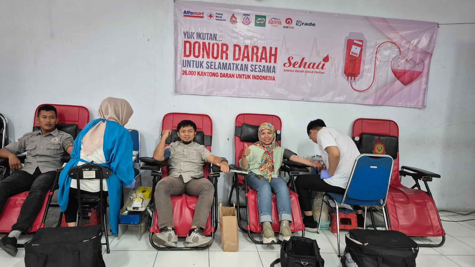 Alfamart Kumpulkan 26 Ribu Kantong Darah di 34 Kota dalam Momen Ulang Tahun ke-26