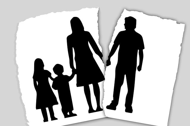 Mengatasi Dampak Emosional pada Anak akibat Perceraian Orang Tua: Panduan untuk Orang Tua