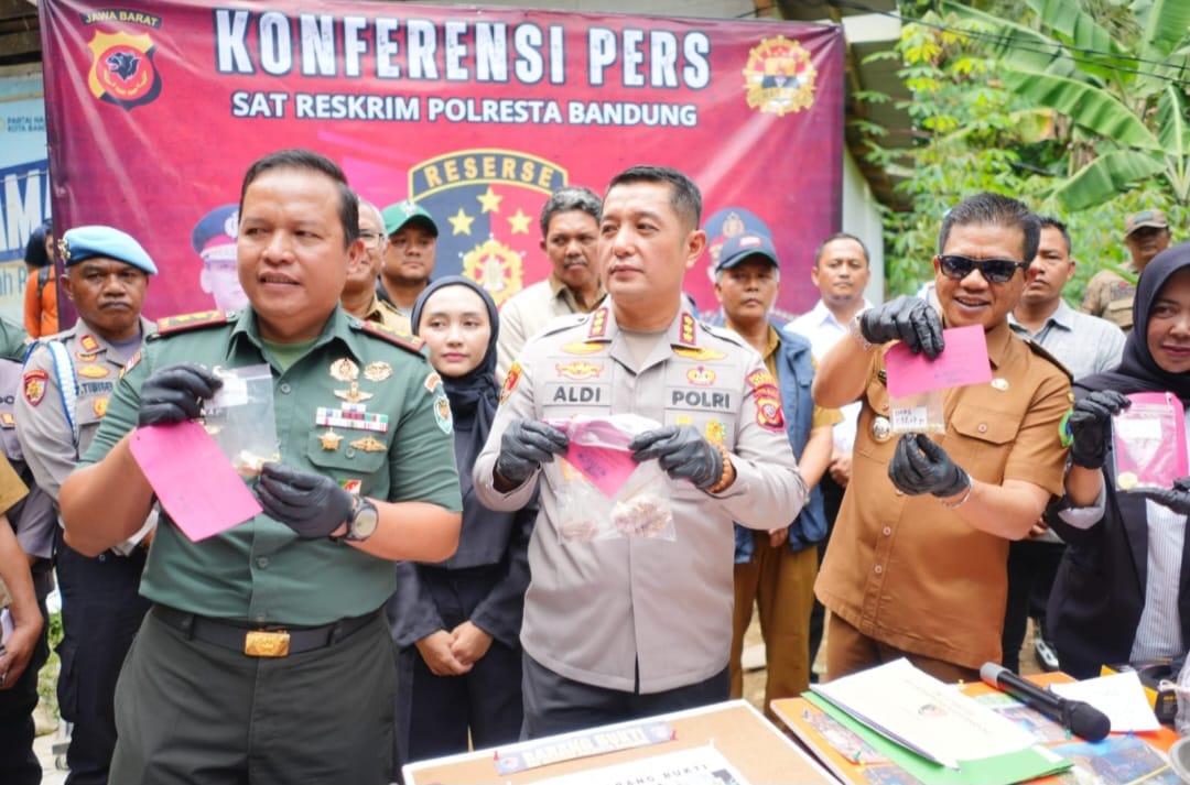 Ungkap Penambangan Emas Ilegal di Kutawaringin, Polresta Bandung Ringkus 7 Pelaku