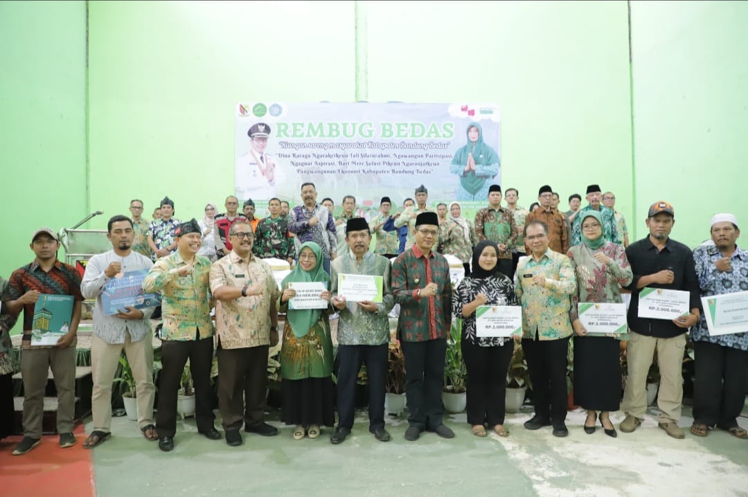 Rembug Bedas di Pacet, Bupati Bandung Tegaskan Pembangunan Jalan Usaha Tani Jadi Prioritas