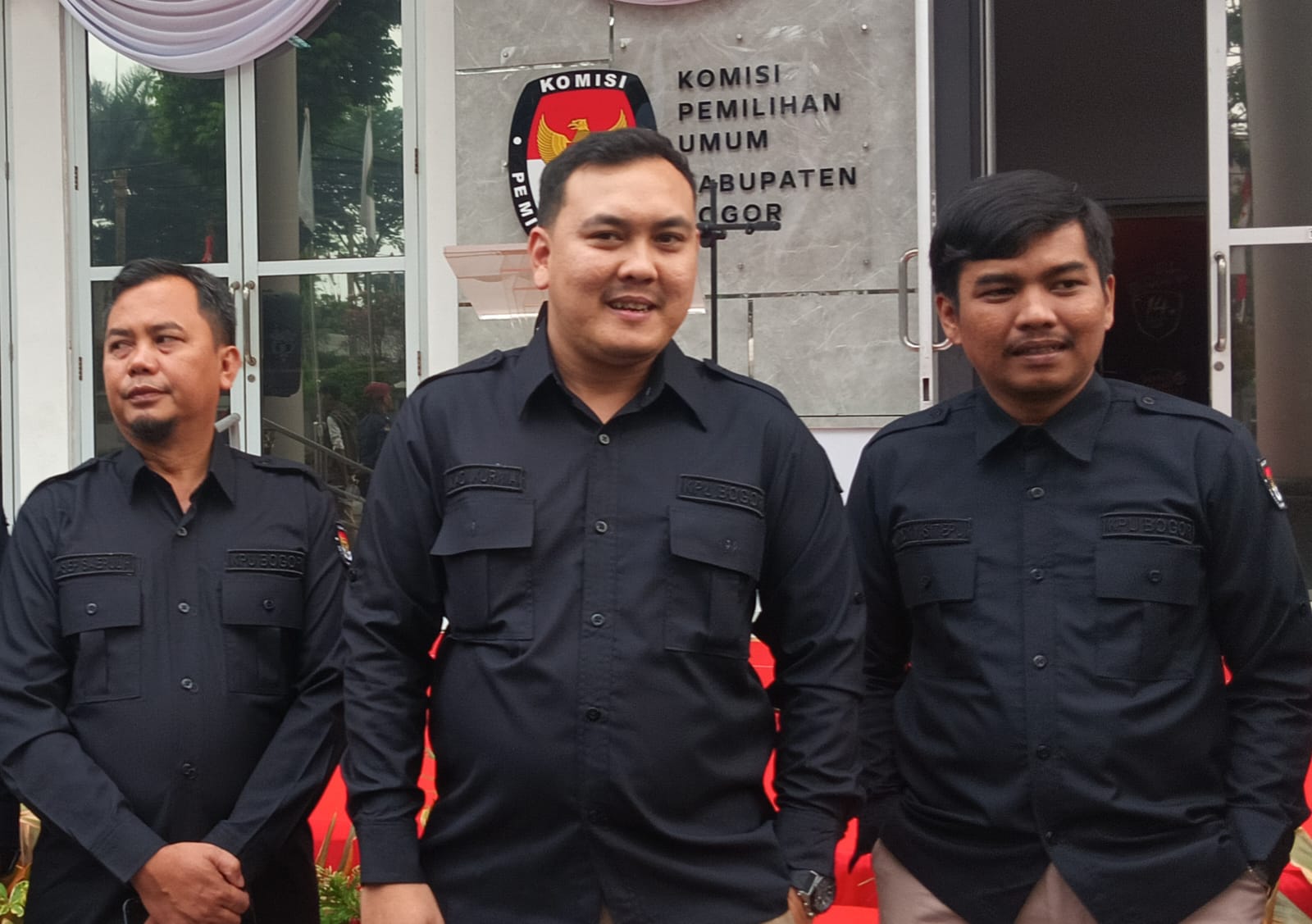 Tegas! KPU Kabupaten Bogor Tertibkan Baliho Tidak Resmi Jelang Pilkada 2024