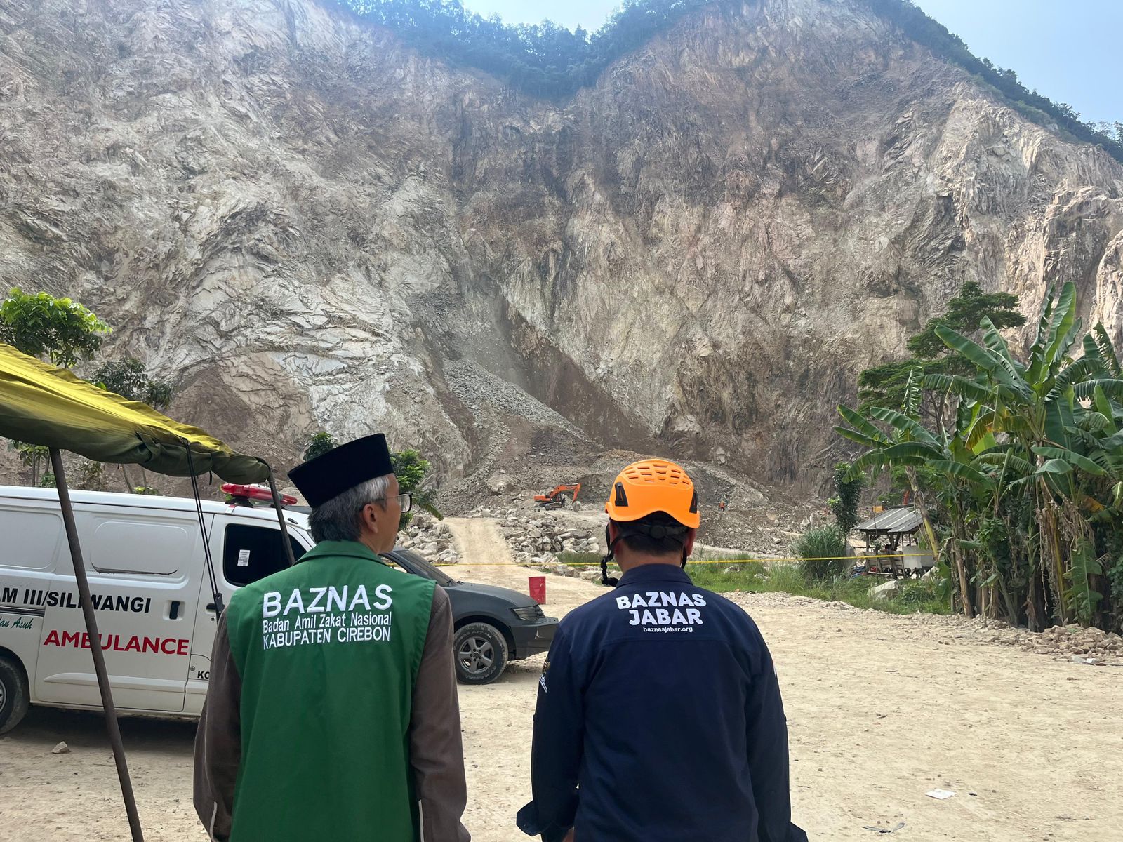 Baznas Jabar Salurkan Bantuan untuk Keluarga Korban Longsor Cirebon