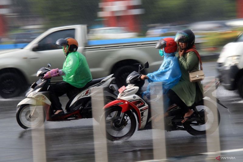 BMKG Ingatkan Potensi Cuaca Ekstrem di Indonesia: Hujan Lebat dan Angin Kencang Mayoritas Wilayah RI