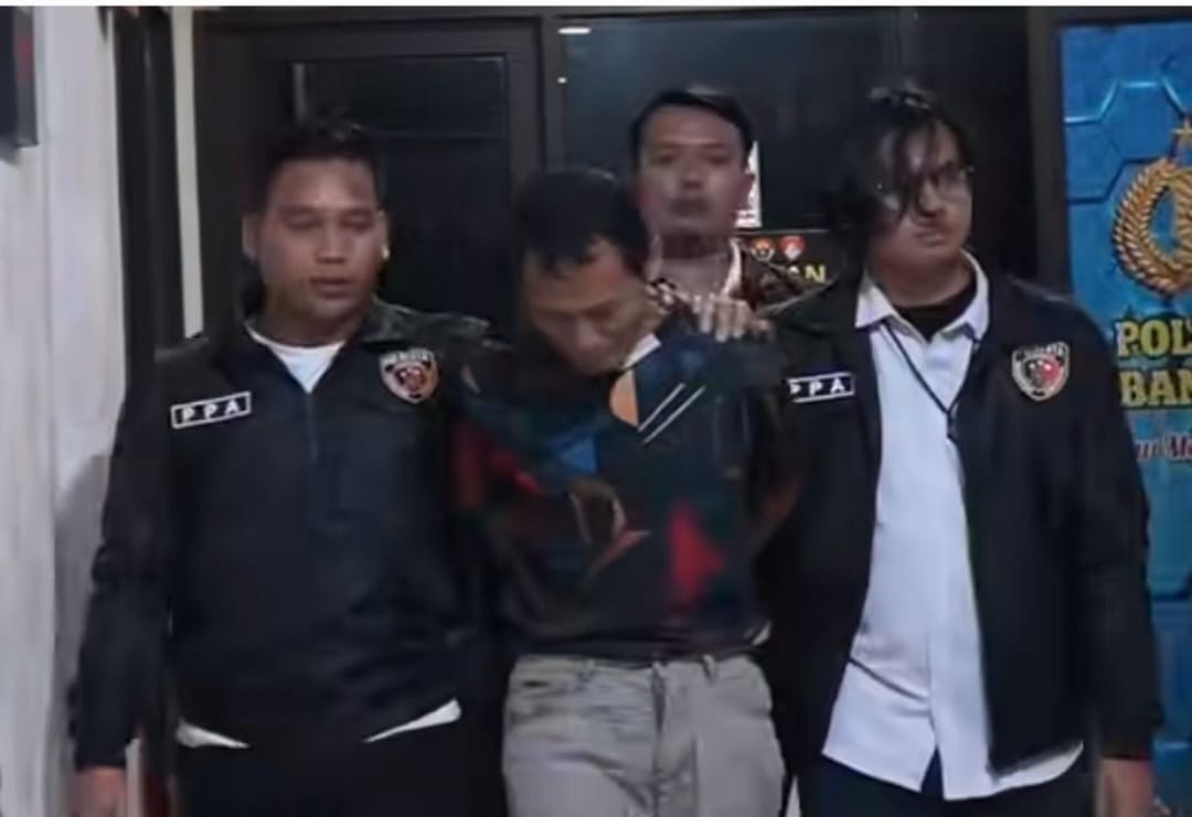 Lecehkan Siswi SMP di Dalam Mobil, Sopir Taksi Online Diringkus Polresta Bandung