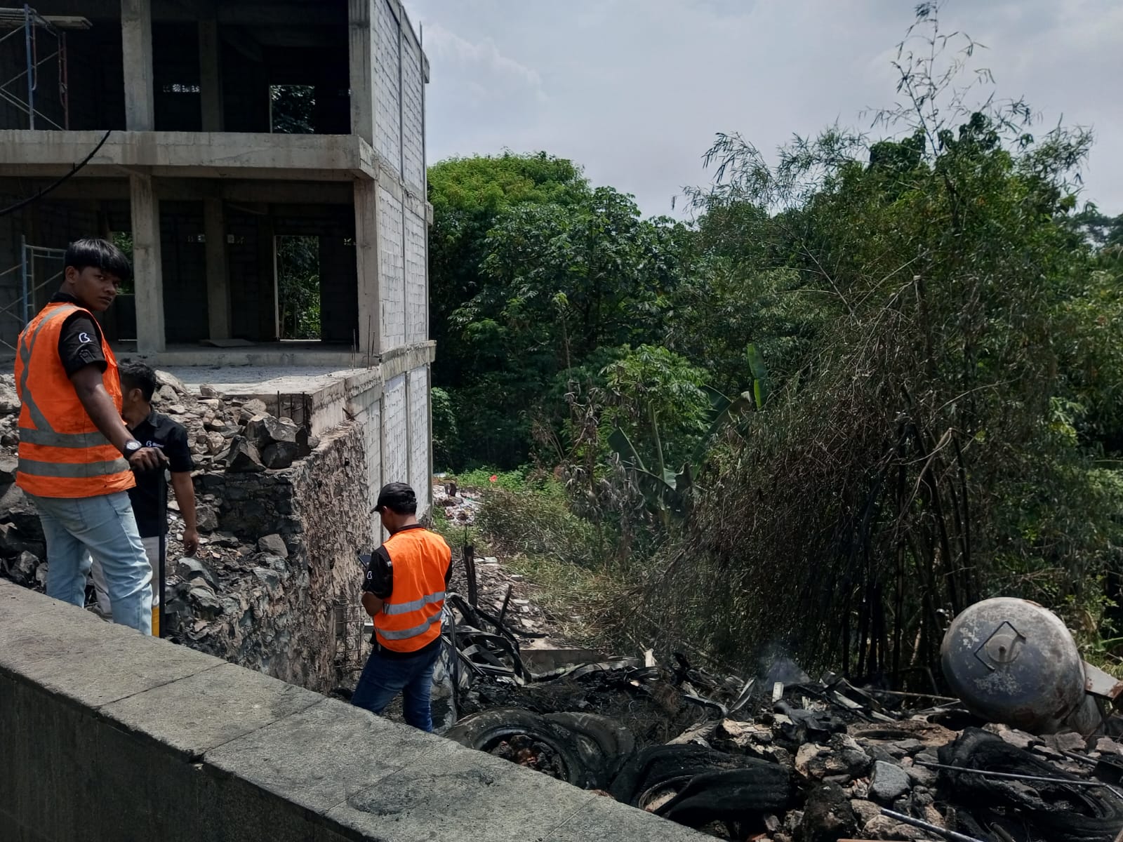 Satu Bengkel di Sentul Bogor Hangus Terbakar, Pemilik Bengkel: Kemungkinan Akibat Puntung Rokok