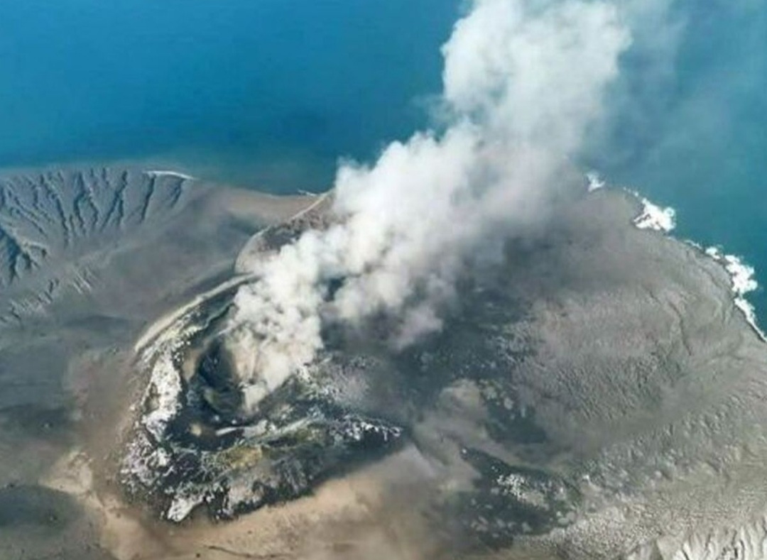 Ada Anomali Laut di Sekitar Krakatau, BRIN: Bukan Sinyal Tsunami