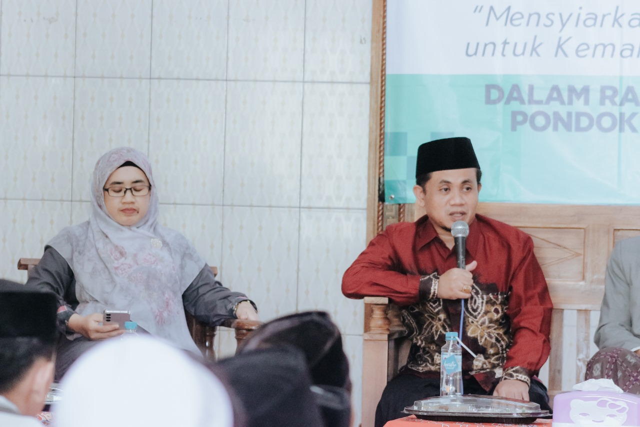 KH Sa’dulloh : Ingin Makmur? Siarkanlah Al-Qur’an