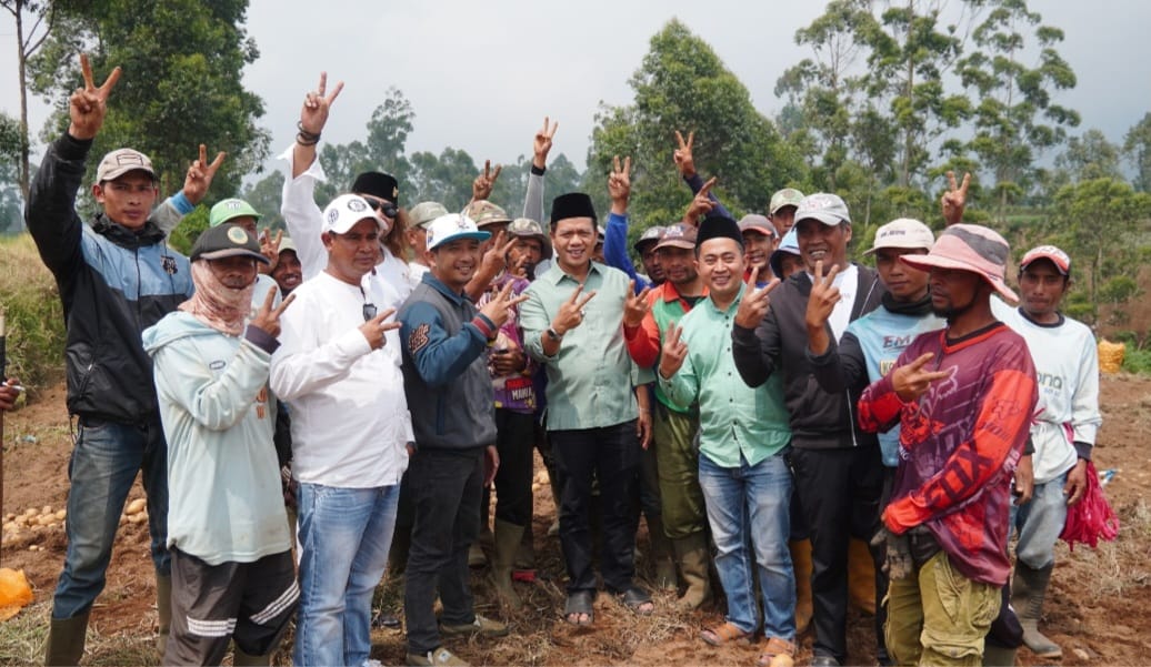 Kolaborasi dengan H Cucun, Kang DS Rehab 28 Ribu Rutilahu Milik Wong Cilik