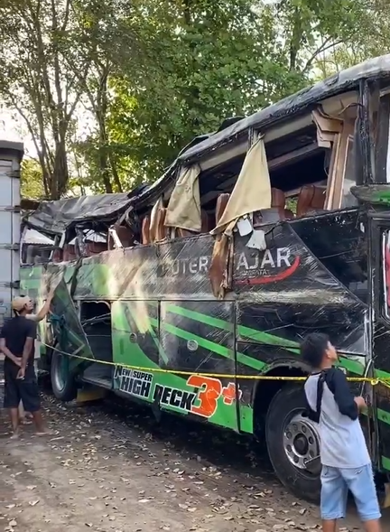 Bus Kecelakaan Maut di Ciater Diduga Rem Blong dan Tak Punya Izin Angkutan