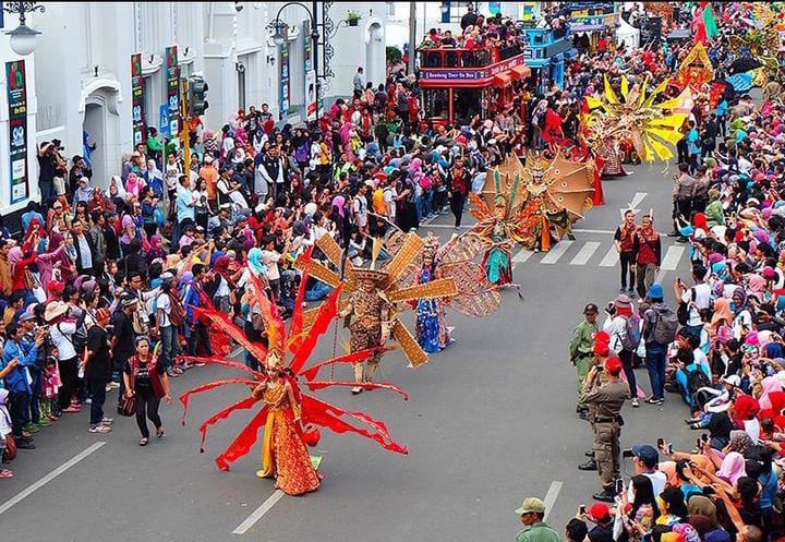 Asia Africa Festival 2023: Meriahnya Pertunjukan Seni Budaya di Jalan Asia Afrika, Bandung