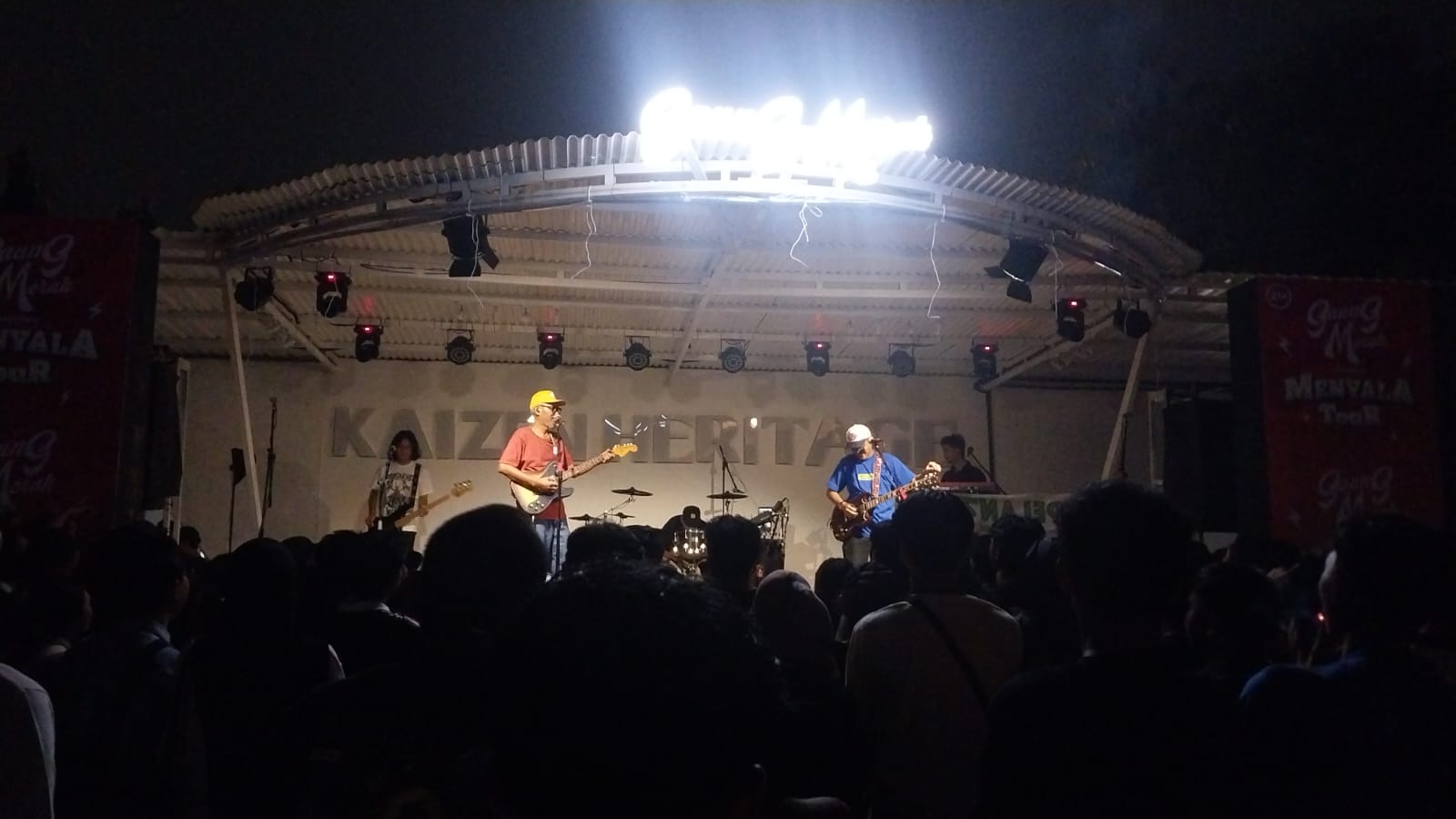 The Adams Konser Intimate di Cibinong, Gabungkan Nilai Legenda dan Masa Kini