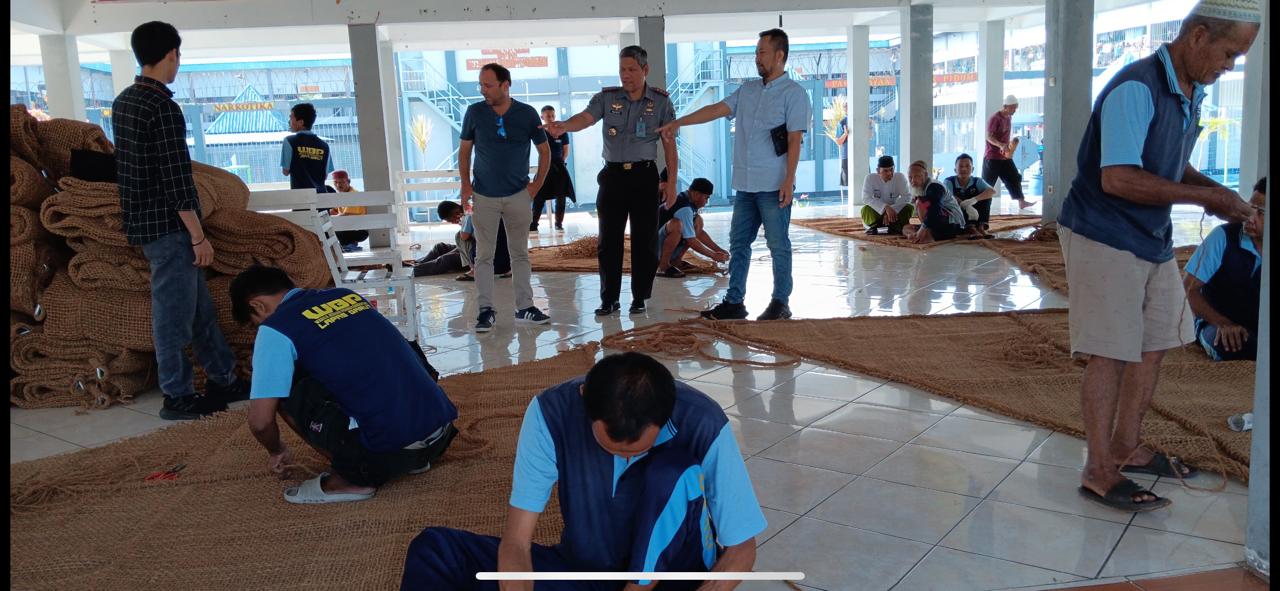 Warga Binaan Lapas Garut Diberdayakan dengan Coir Shade