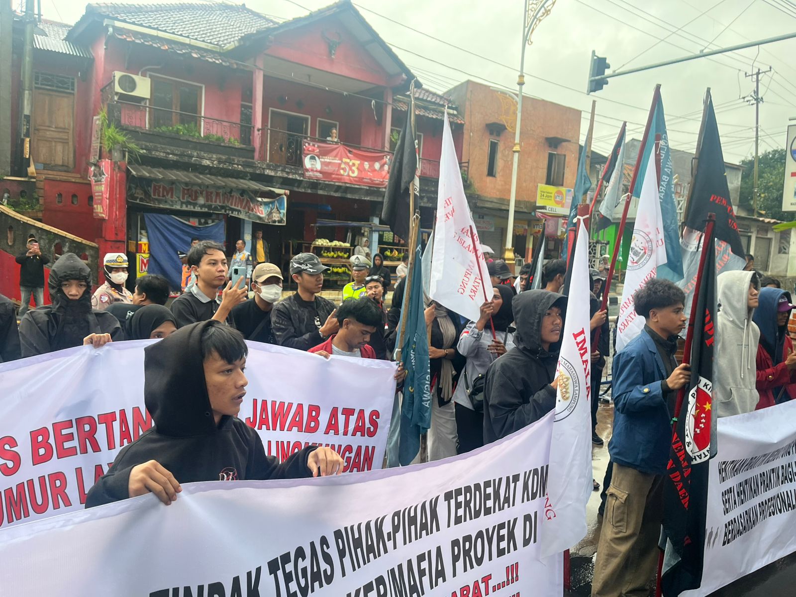 Unjuk Rasa di Lembur Pakuan Memanas, Diduga Ada Simpatisan KDM Halangi Demonstran
