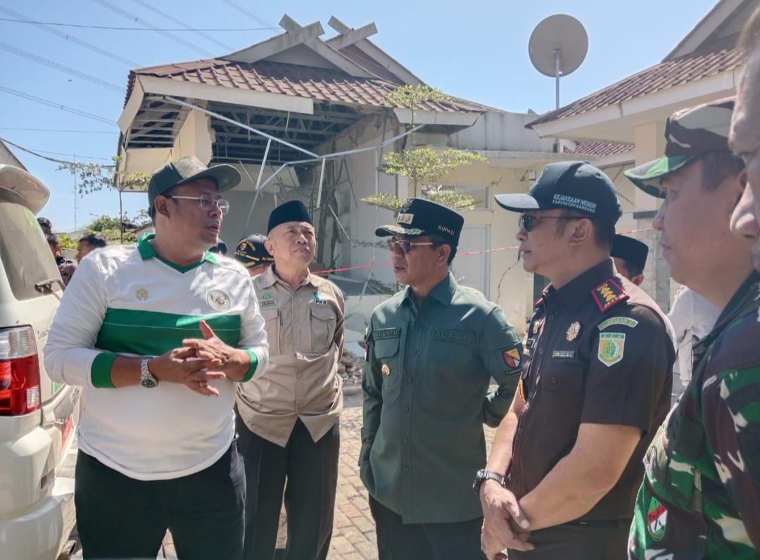 Bupati Bandung Instruksikan Jajarannya Pastikan Kebutuhan Pengungsi Gempa Kertasari Terpenuhi