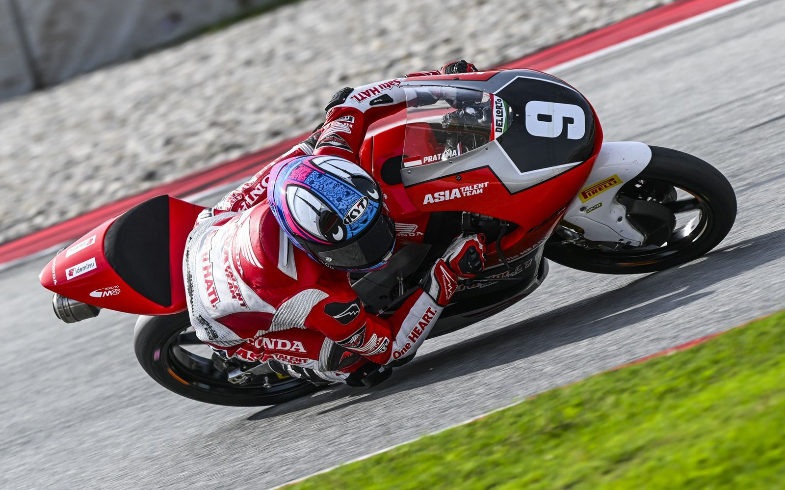 Veda dan Ramadhipa Siap Tutup Musim 2025 dengan Hasil Gemilang di Valencia