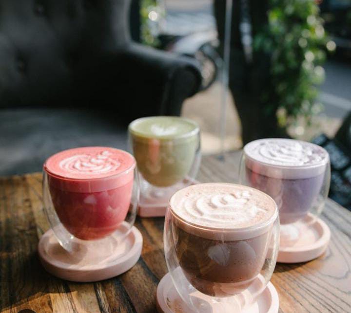 7 Rekomendasi Coffee Shop yang Buka 24 Jam di Jakarta Selatan yang Wajib Dikunjungi !  