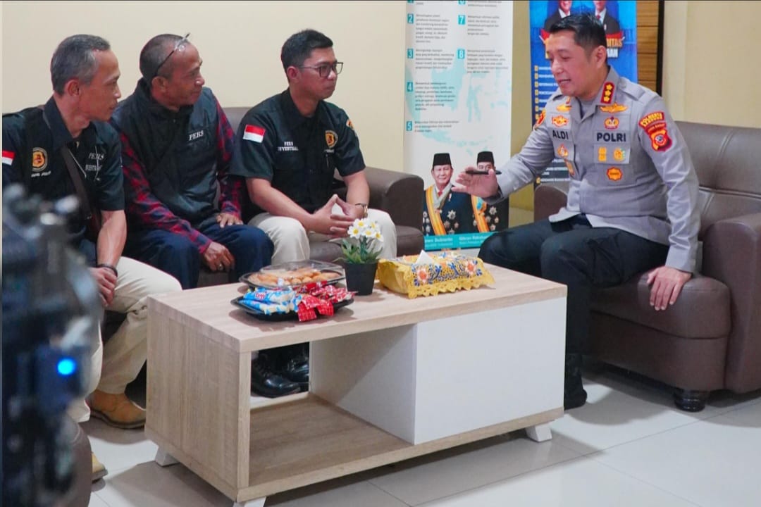 1 Jam Bersama Kapolresta Bandung: Wadah Aspirasi dan Solusi Masyarakat Langsung dari Pimpinan Polisi