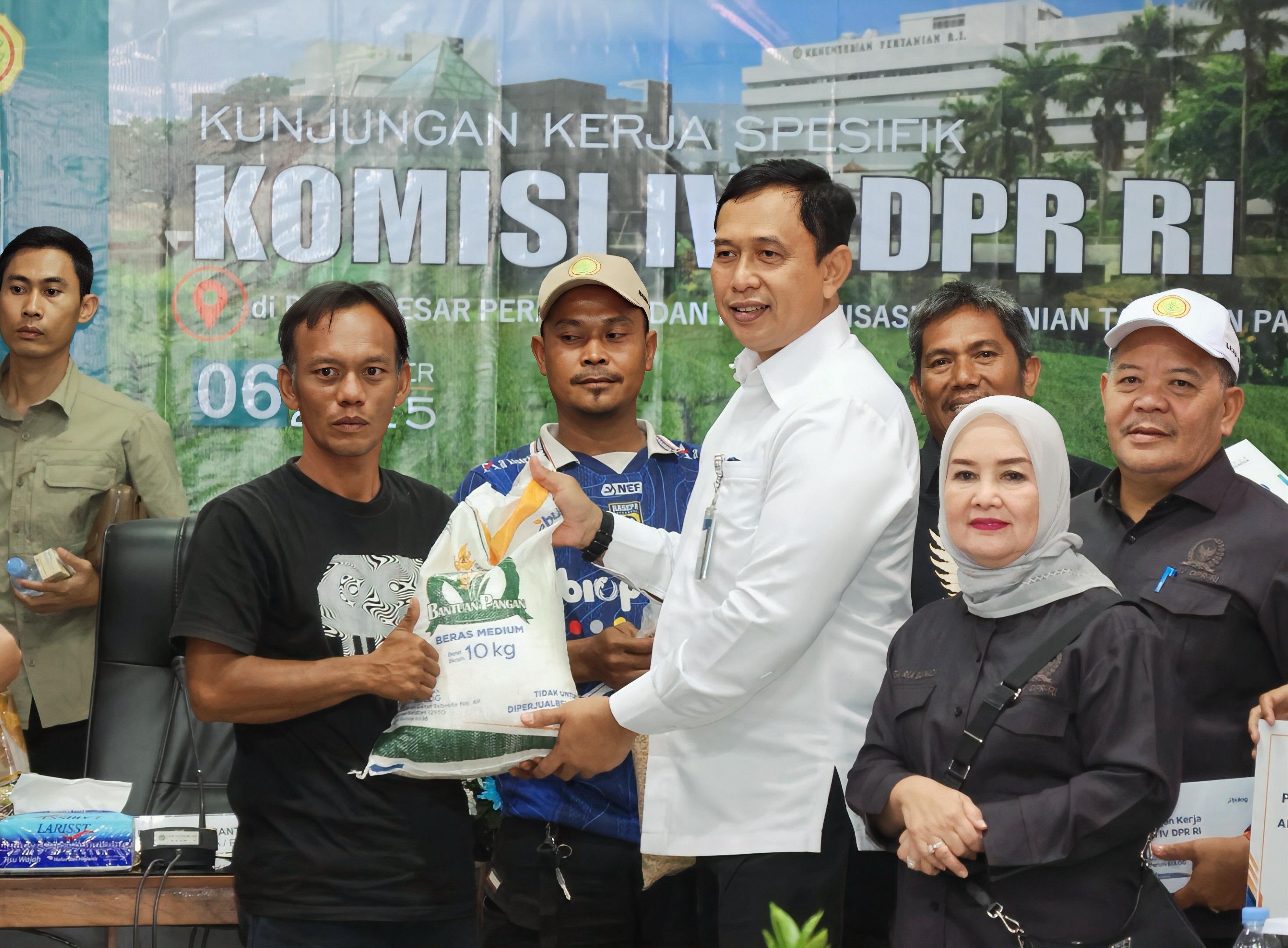 Bantuan Pangan Jabar Digulirkan, 3.3 Juta KPM Terima Manfaat